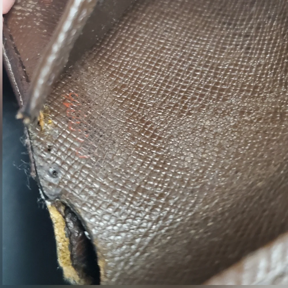Vintage Vouis Vuitton Wallet